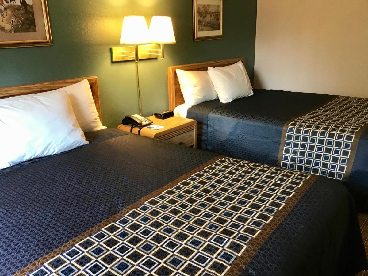 Travelodge By Wyndham Worland Eksteriør billede