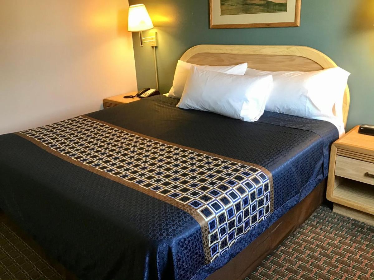 Travelodge By Wyndham Worland Eksteriør billede